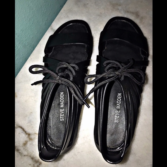 Steve Madden Sandals - Picture 2 of 3